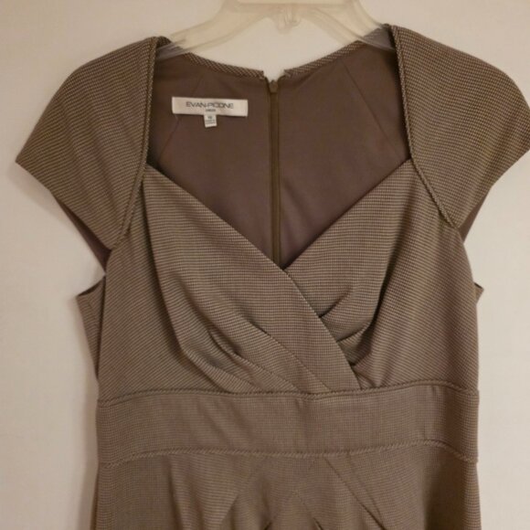 Evan-Picone Women’s Fitted Dress – Size 10 – Classic Taupe - Picture 6 of 6